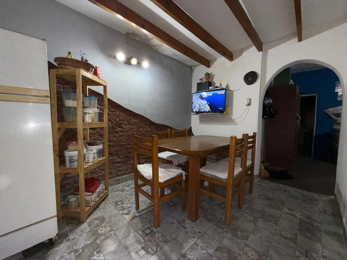 PH de 3 ambientes en venta en Lanús Este, Pitágoras 3300