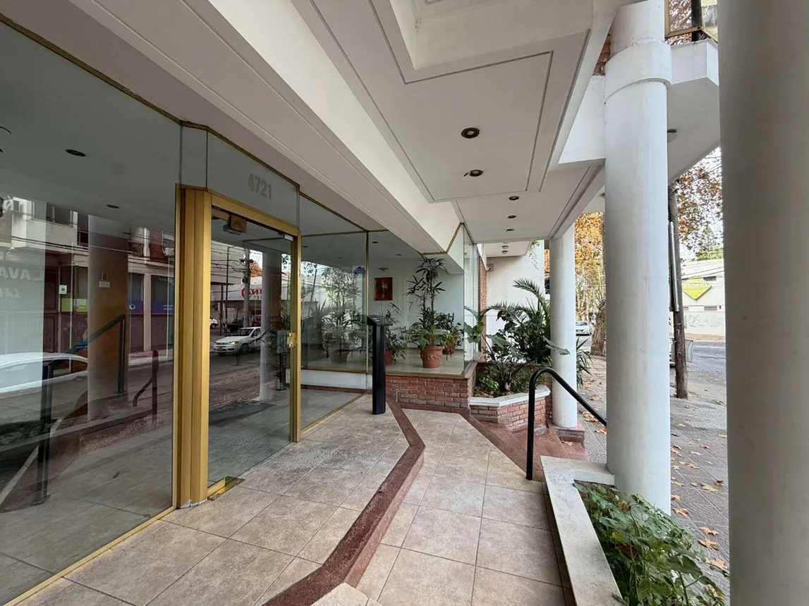 Departamento de 3 ambientes en venta en Villa Ballester, Belgrano 4700