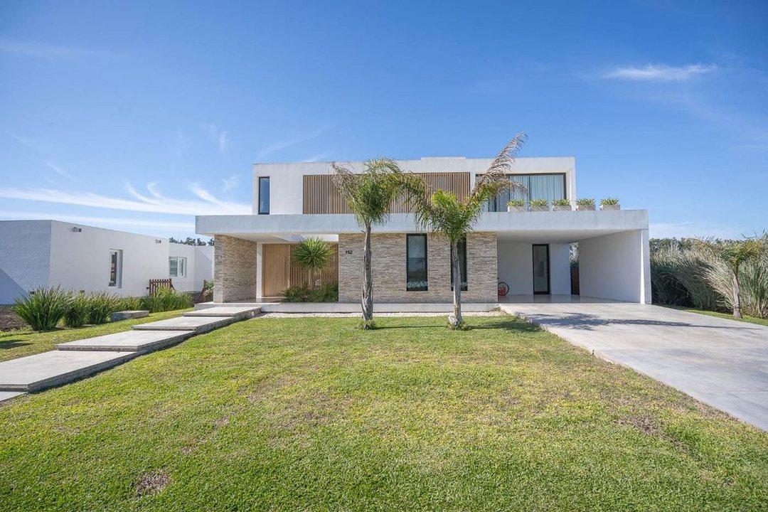 Casa en venta 5 ambientes en Alejandro Korn y Gral Hornos S/n Moreno 2800, Prados del Oeste, La Reja, Moreno, Buenos Aires
