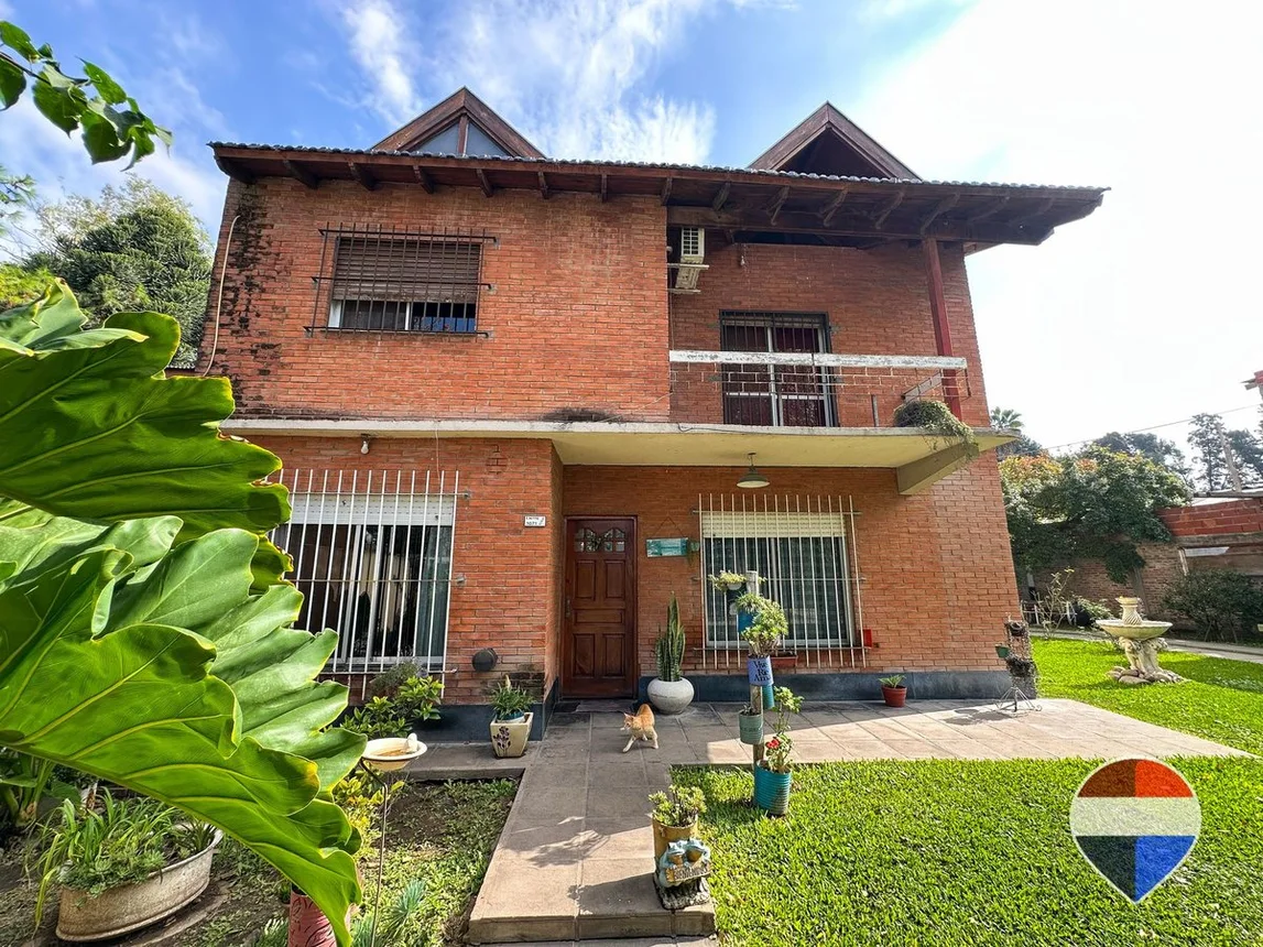 Casa de 5 ambientes en venta en Ezeiza, Emilio Mitre 1000