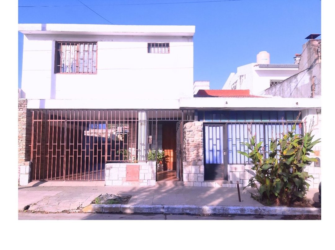 VENTA CASA 3 DORMITORIOS , LA CALERA APTA CREDITO