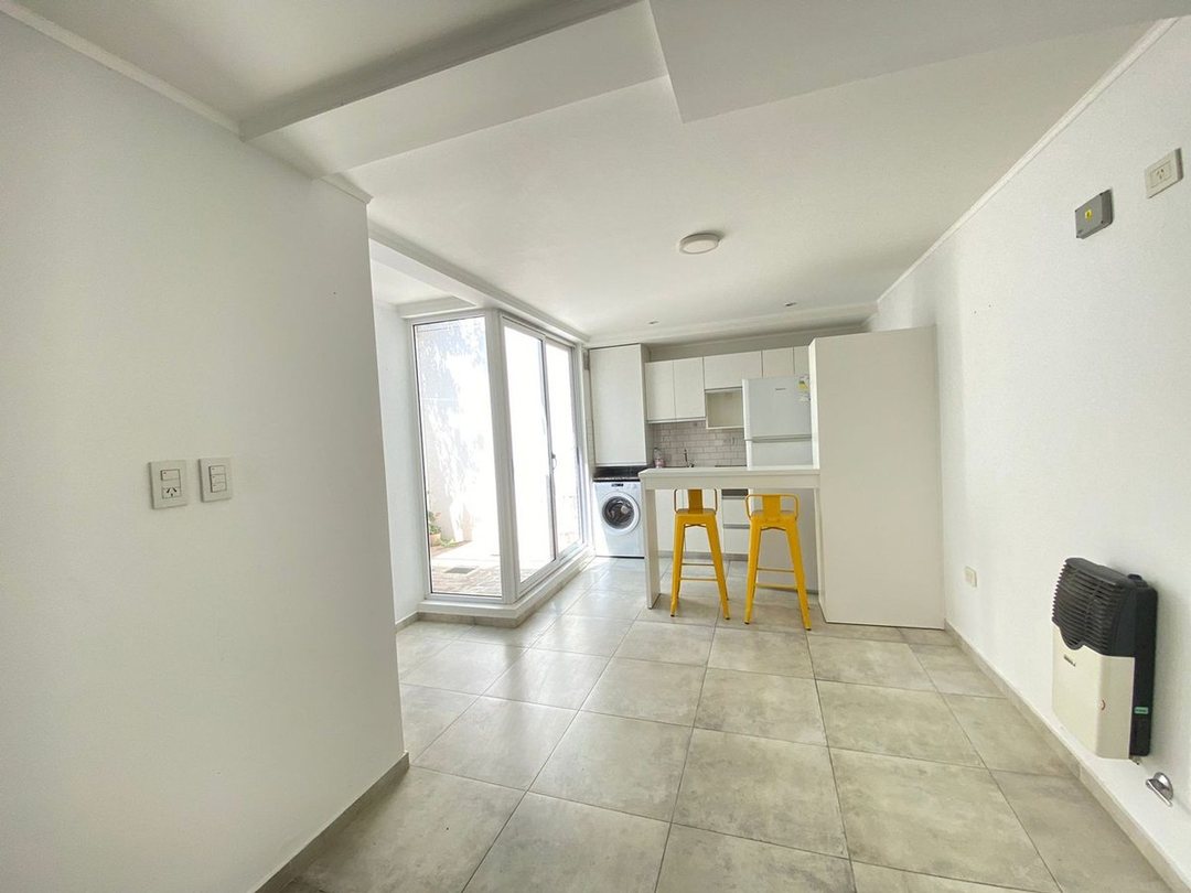 ALQUILER/DTO/1DORMITORIO/SEMI-EQUIPADO/PB