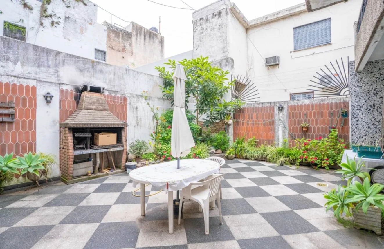 Casa en venta en Flores
