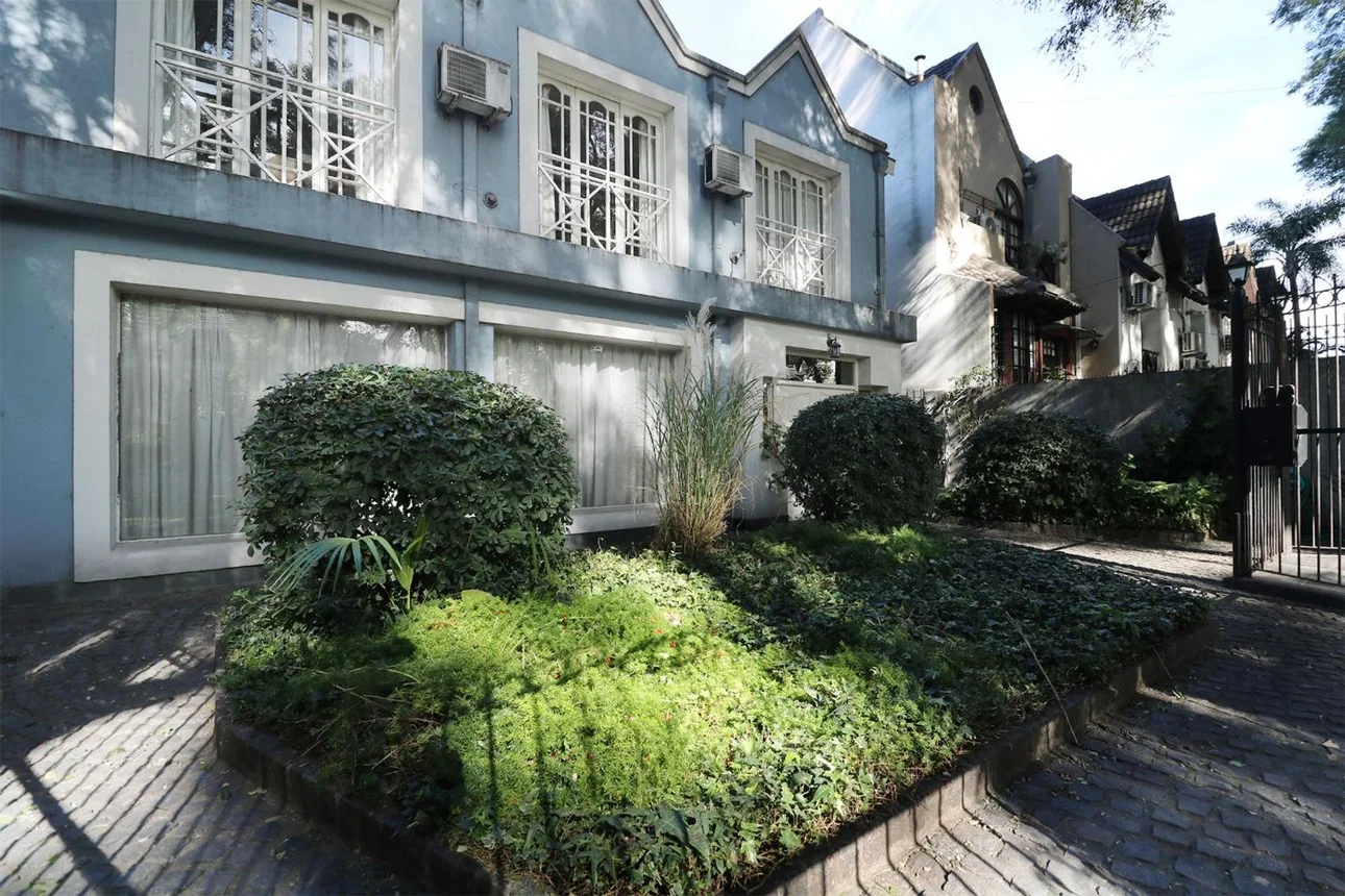 Casa de 6 ambientes en venta en Ciudad Jardín, De Las Tipas 2800, foto 2
