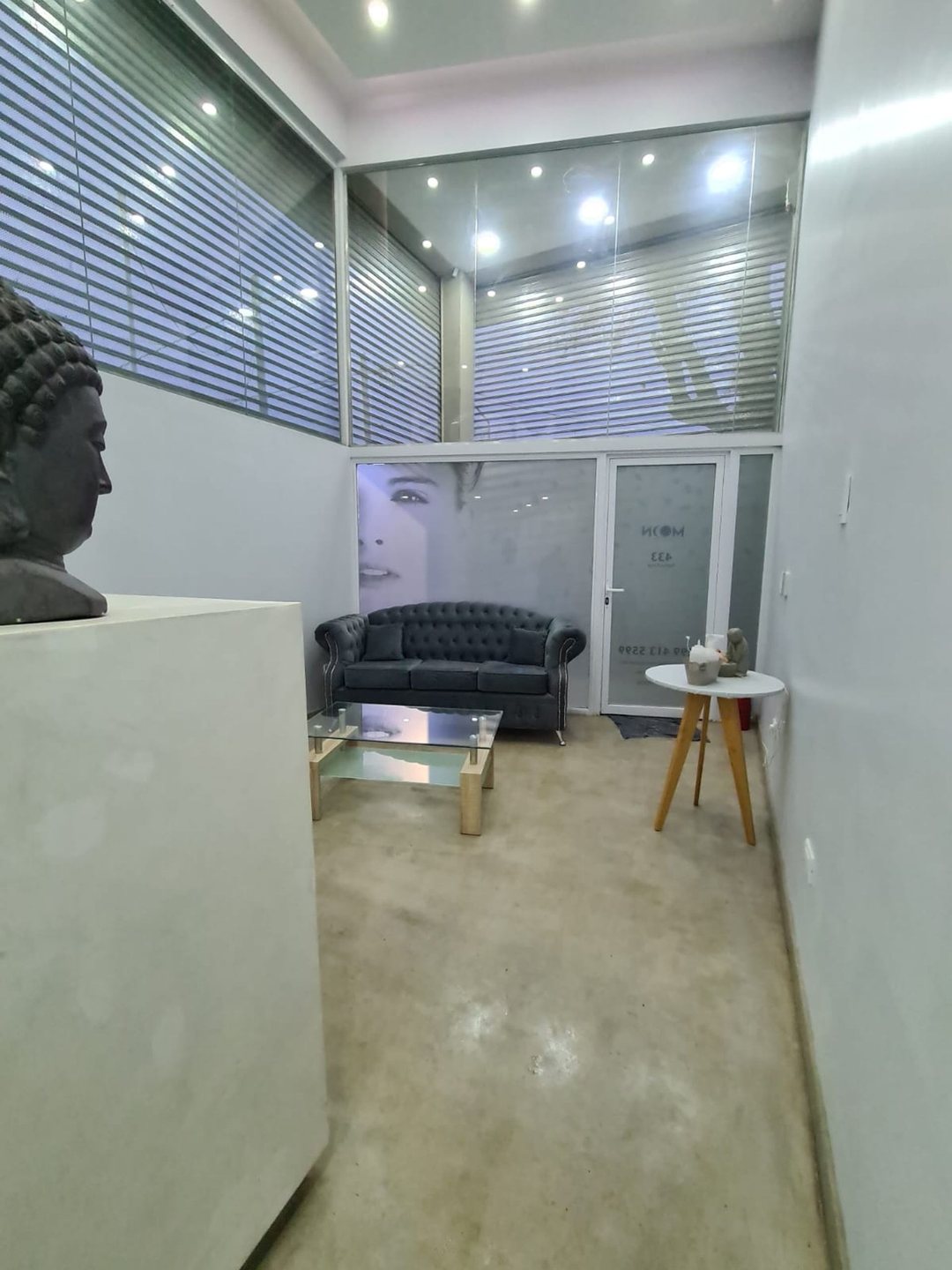 OFICINA LOCAL COMERCIAL EN ALQUILER, PLOTTIER