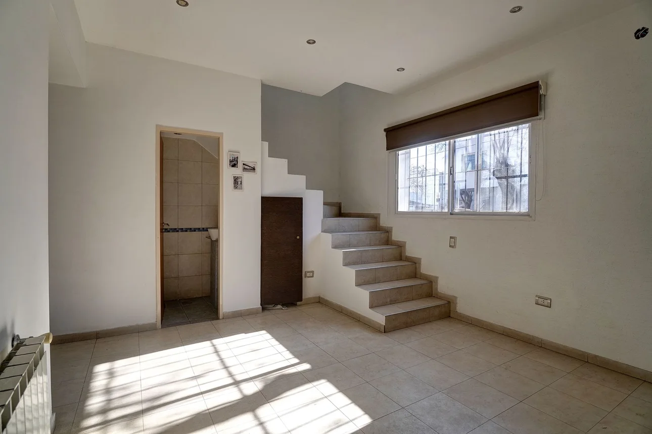 Casa de 4 ambientes en venta en Villa Real, Nazarre 5400, foto 3