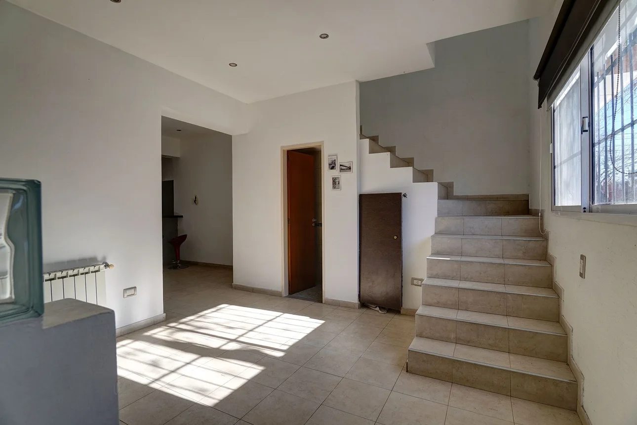 Casa de 4 ambientes en venta en Villa Real, Nazarre 5400, foto 2