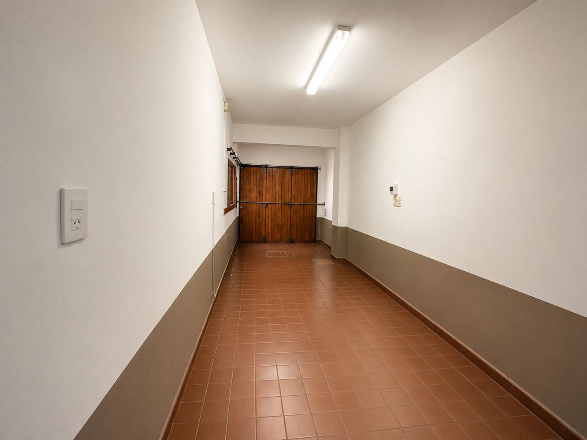 Foto 10 — CASA EN VENTA 5 AMB. MONTE GRANDE ZONA TRANQUILA