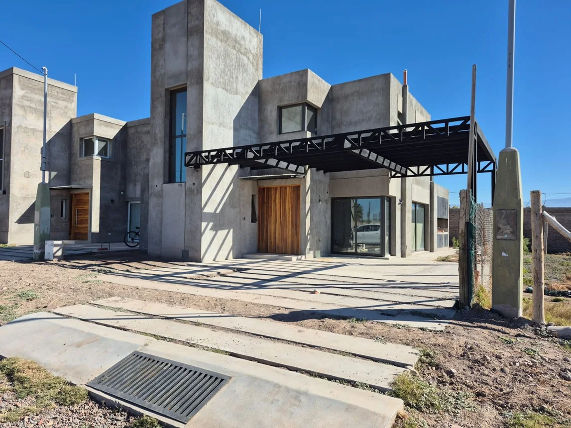 Casa dúplex en venta en Guaymallén, foto 2