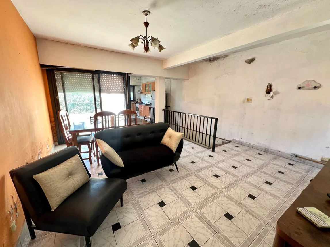 PH de 4 ambientes en venta en Caseros, Juan Manuel de Rosas 3100