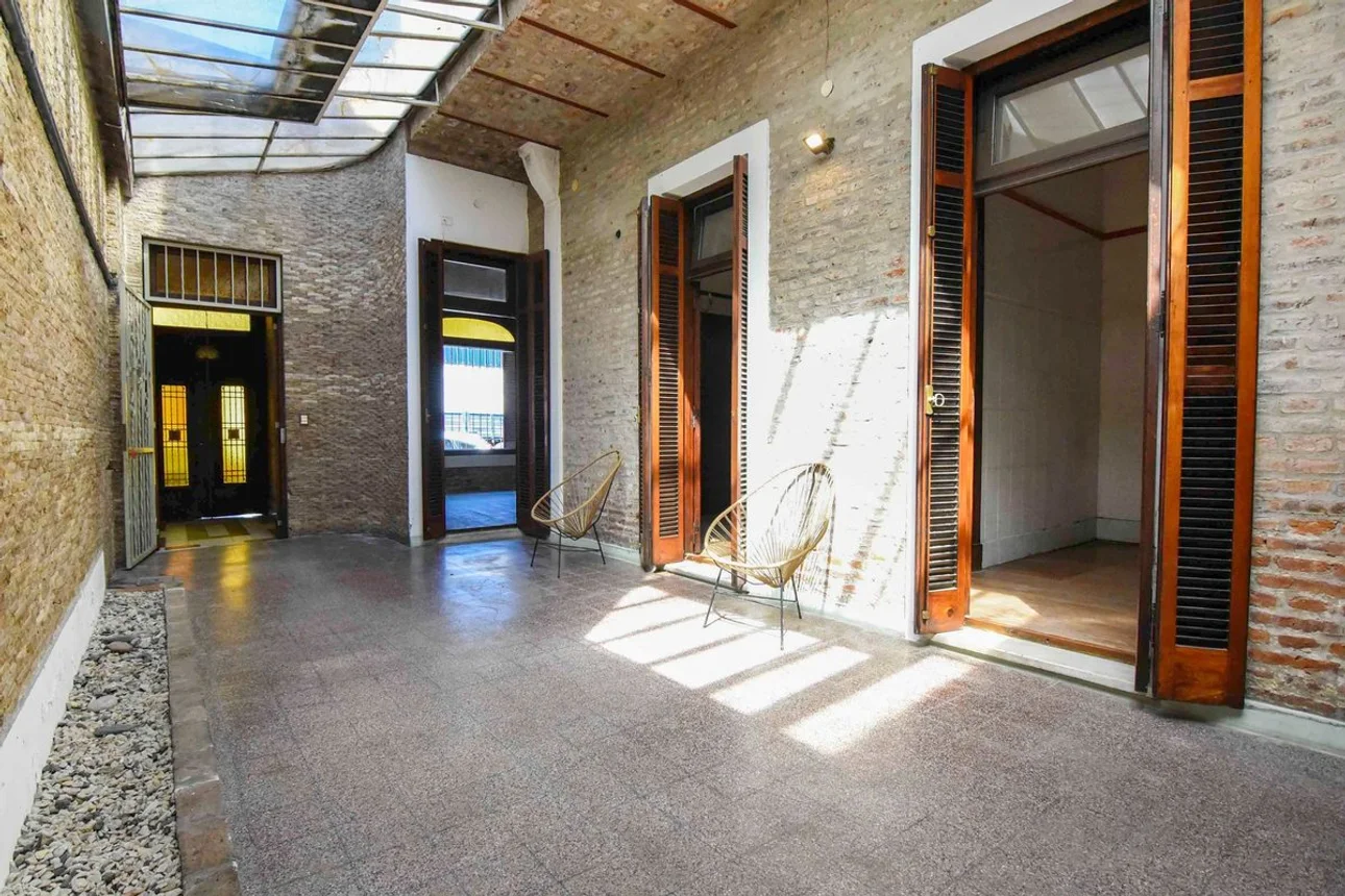 Casa de 7 ambientes en venta en Nueva Pompeya, Grito de Asencio 3600, foto 4