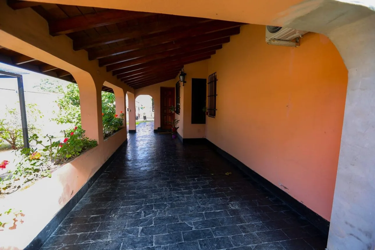 Casa de 6 ambientes en venta en Rafael Calzada, Luis Méndez Calzada 2800, foto 5