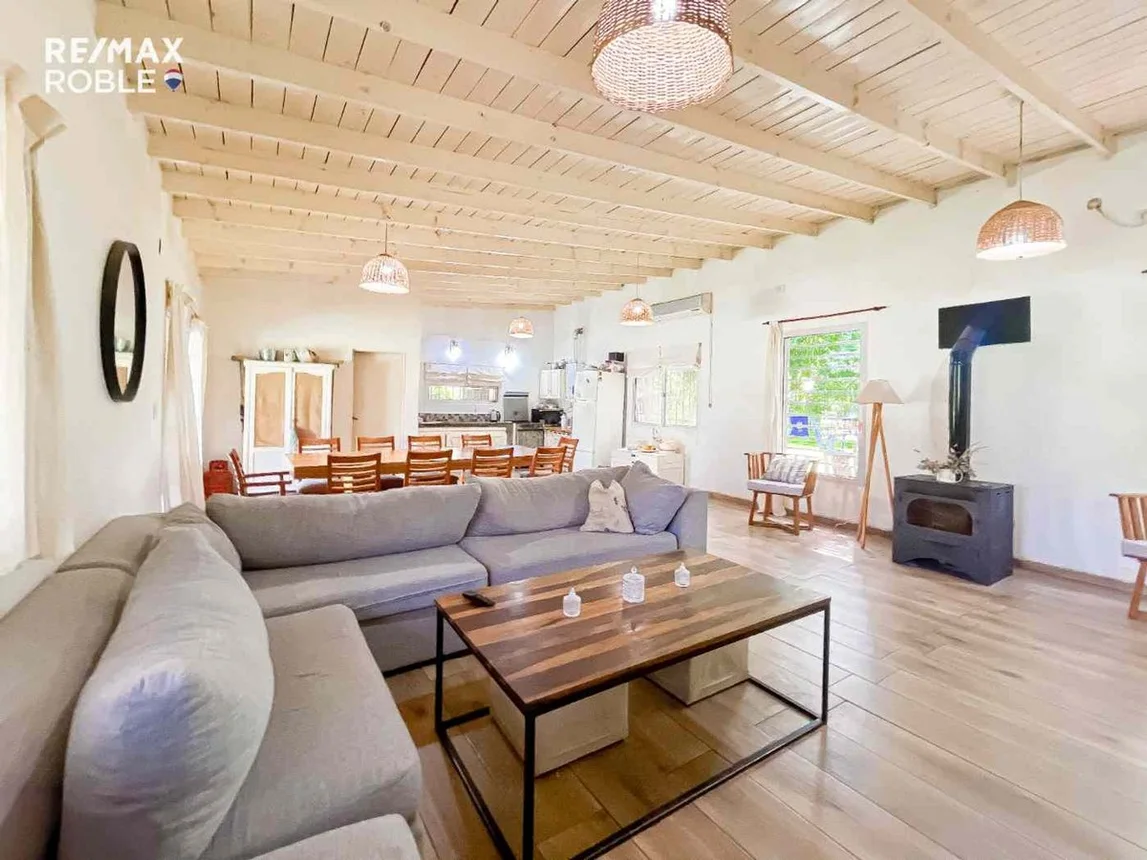Casa en venta en La Plata, foto 2