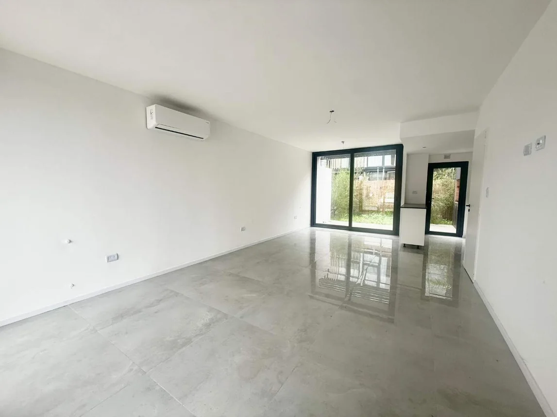 Casa tríplex de 4 ambientes en venta en Rincón de Milberg, Esquiu 400, foto 4
