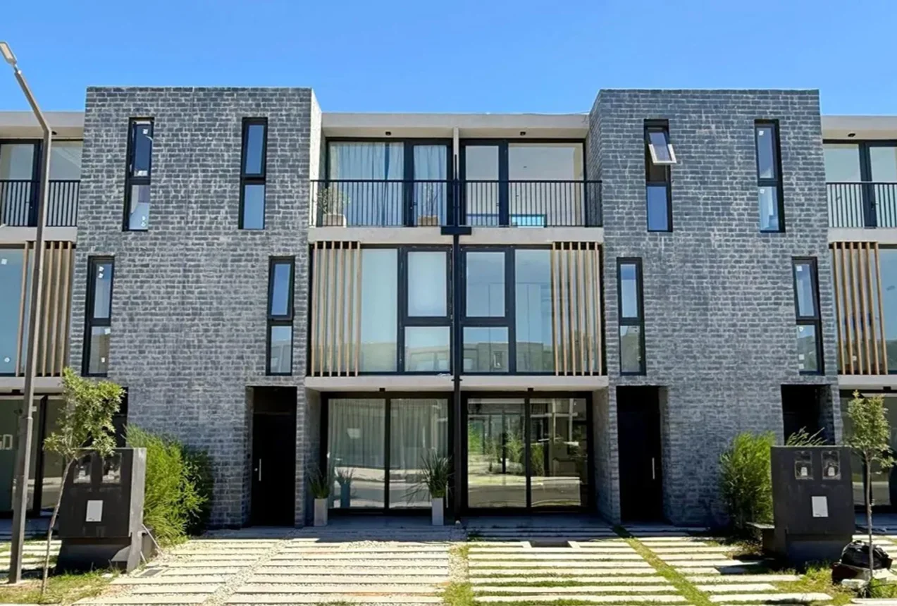 Casa tríplex de 4 ambientes en venta en Rincón de Milberg, Esquiu 400, foto 3