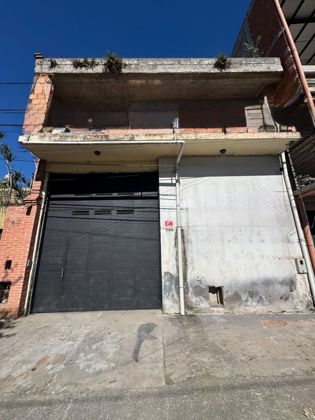 VENTA DE DEPOSITO CON OFICINAS