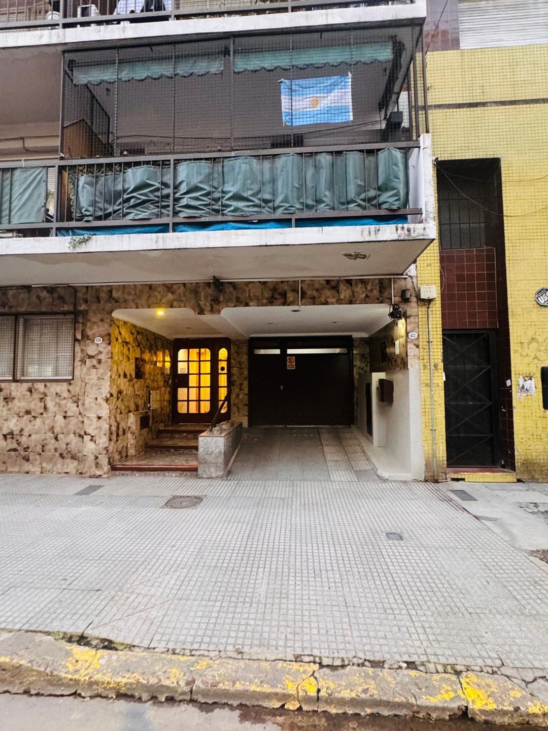 VENTA COCHERA CUB. EN VILLA CRESPO EXC. ACCESO!