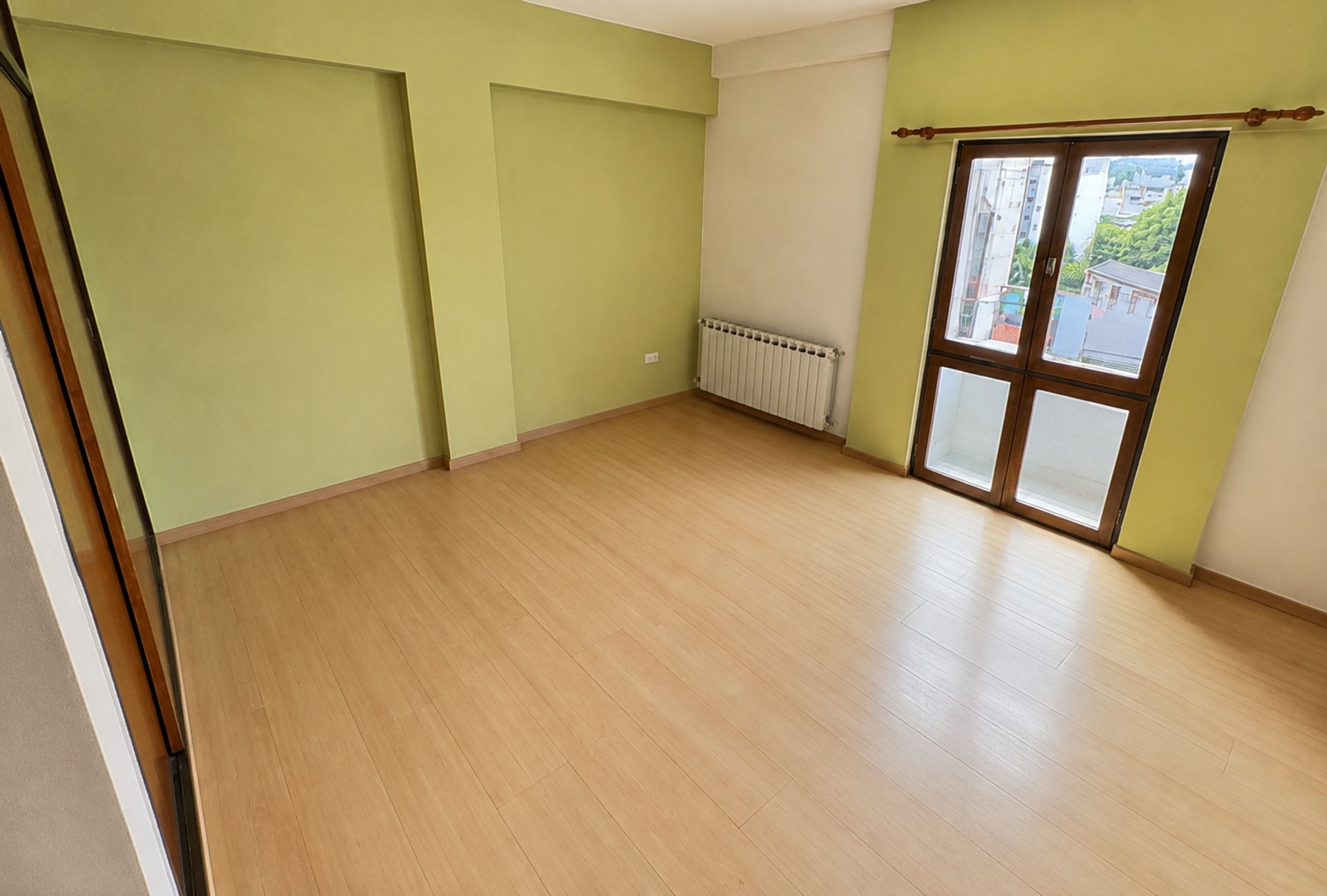 DEPARTAMENTO AMPLIO VENTA CENTRO 3 DORM C/COCHERA - foto 8