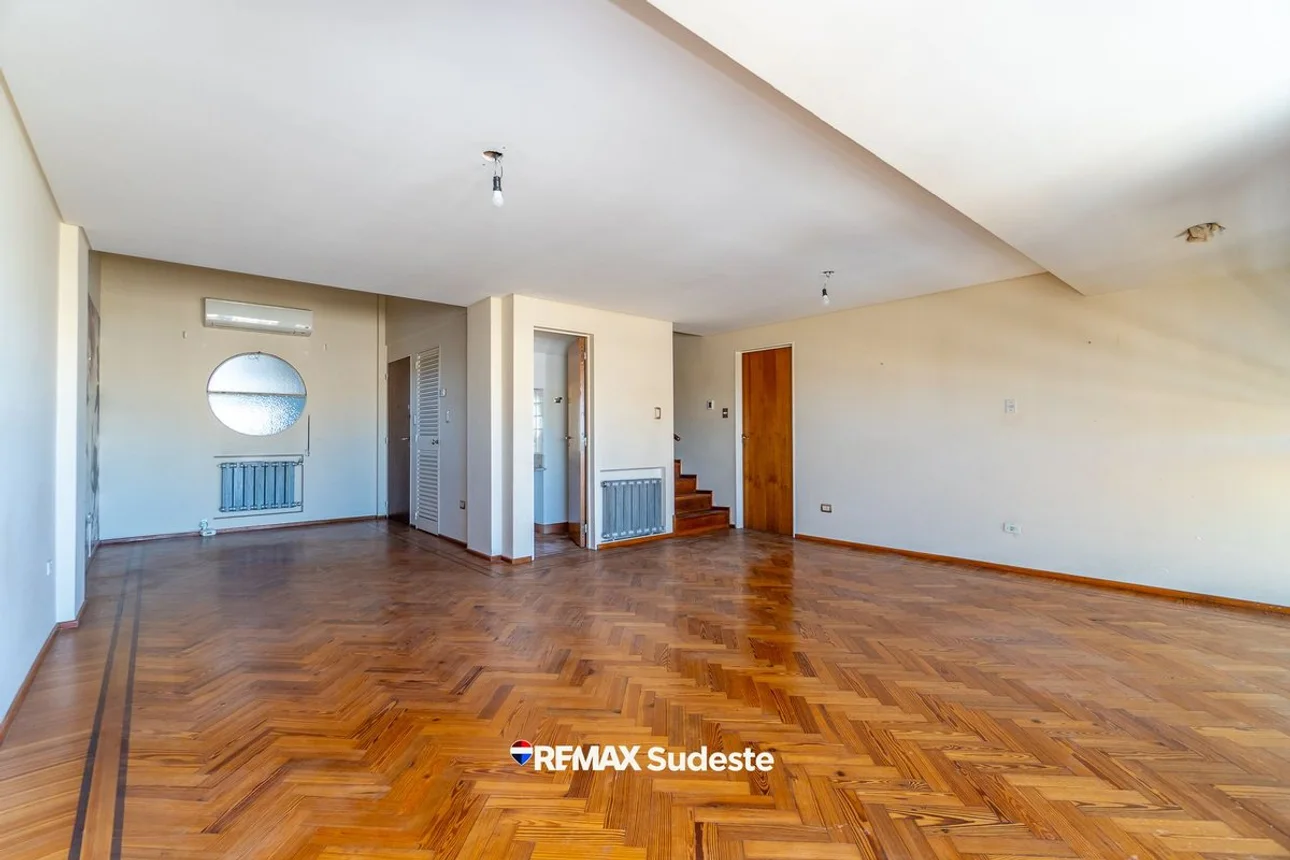 Dúplex de 5 ambientes en venta en Bahía Blanca, Güemes 100, foto 2