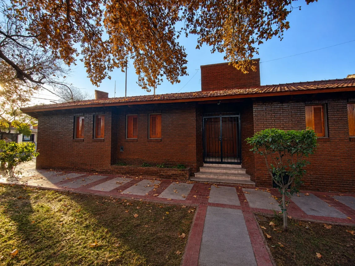 Casa en venta en Mendoza, foto 2
