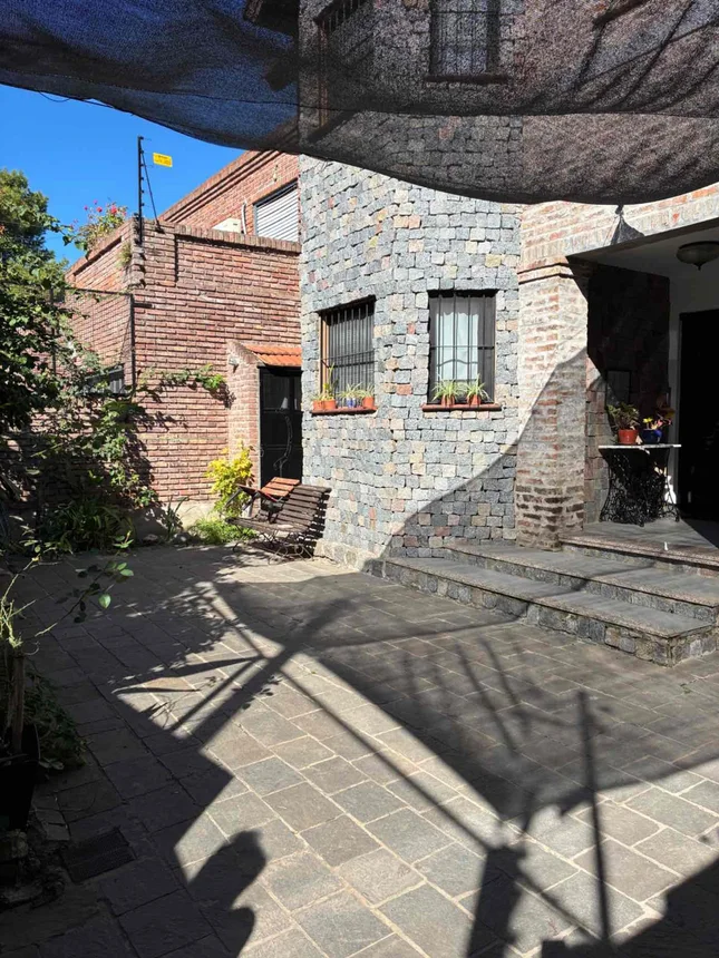 Casa en venta en El Palomar, foto 2
