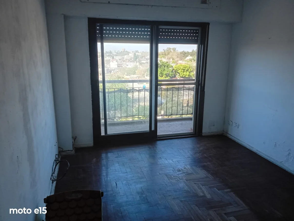 Departamento de 3 ambientes en venta en El Palomar, Capitán Claudio Rosales 700