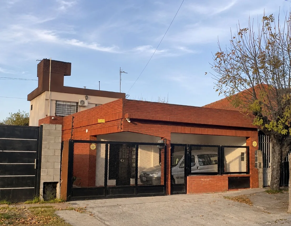 Casa en venta en José Mármol, General José J. Arias 300