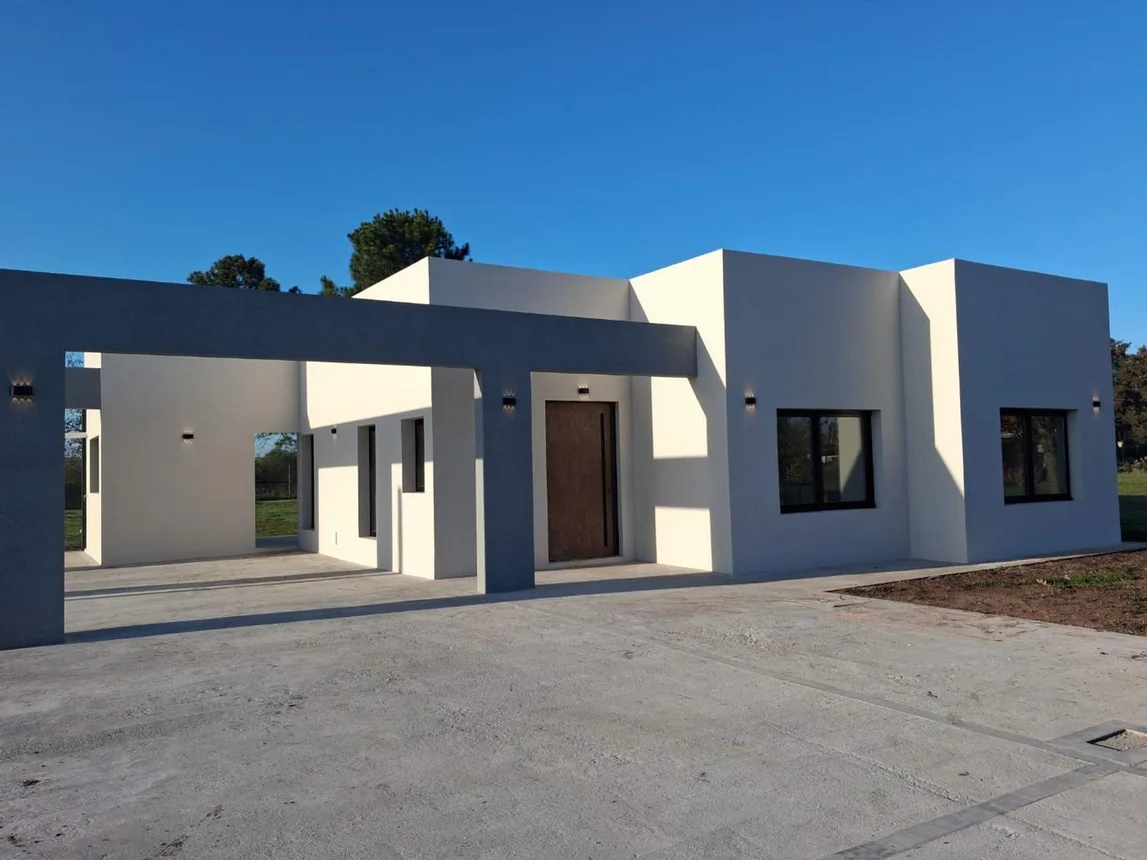 Casa en venta en Pilar, foto 3