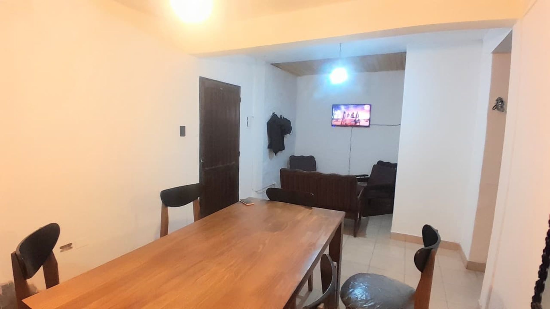 DEPARTAMENTO EN VENTA Bº CASTAÑARES 4 DORMITORIOS - foto 2