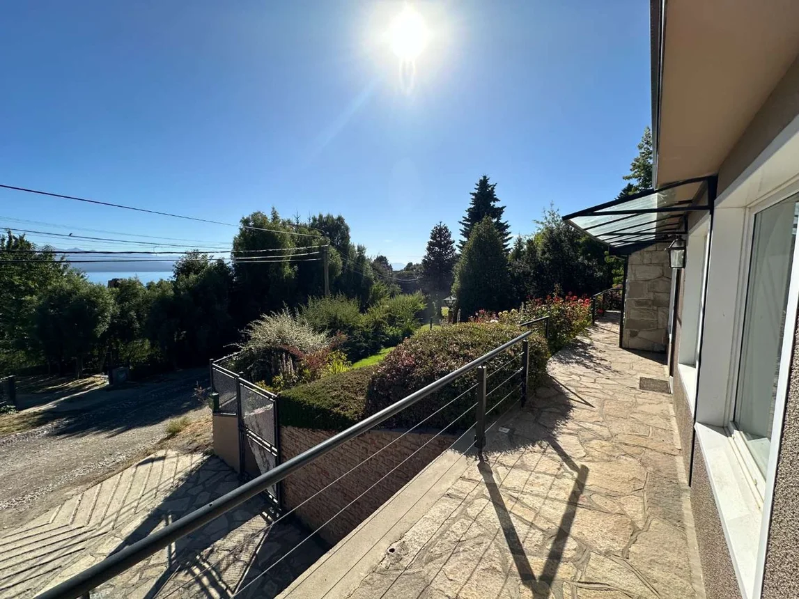Casa en venta en San Carlos de Bariloche, foto 2