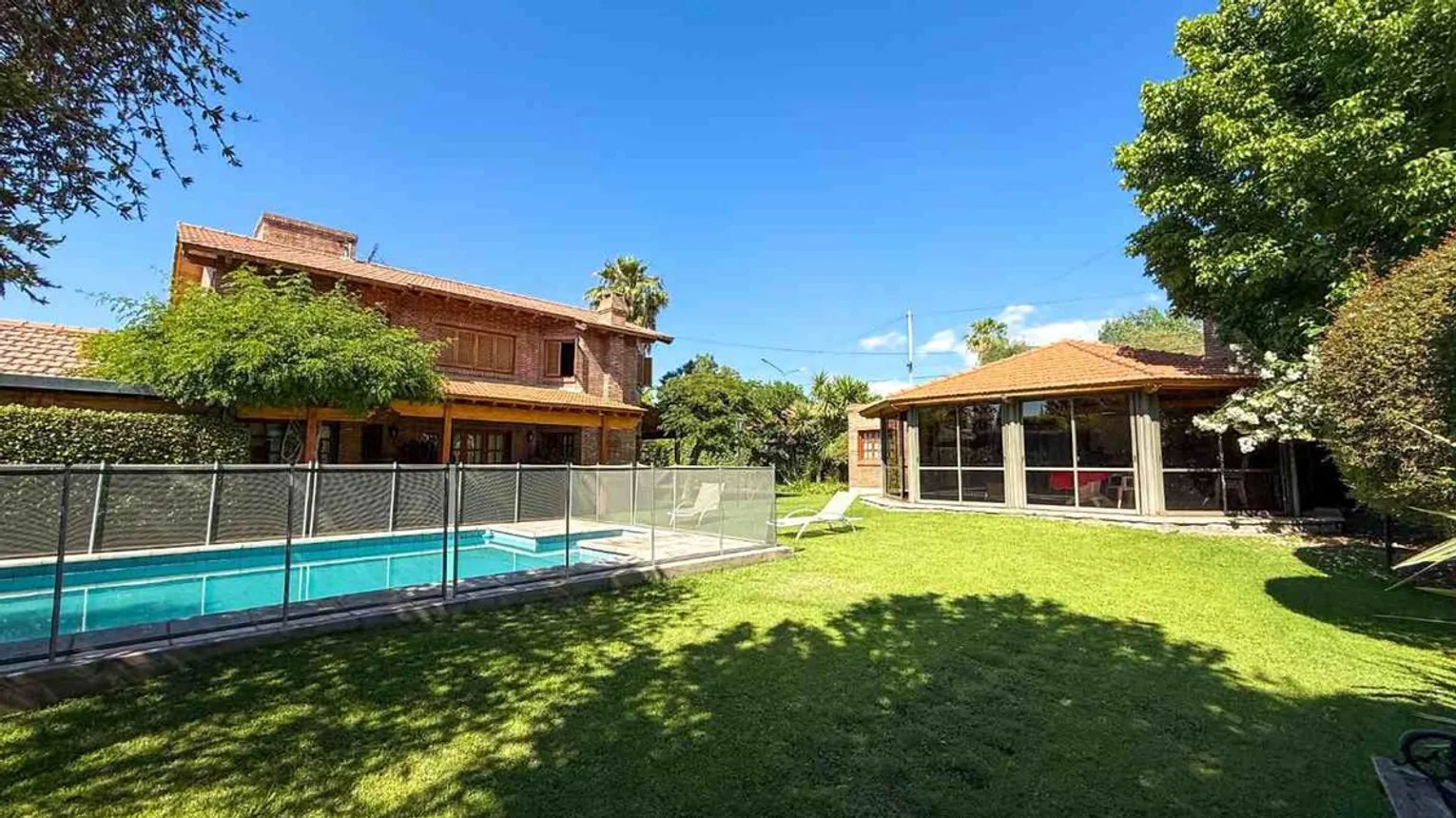 Casa en venta en Godoy Cruz, foto 2