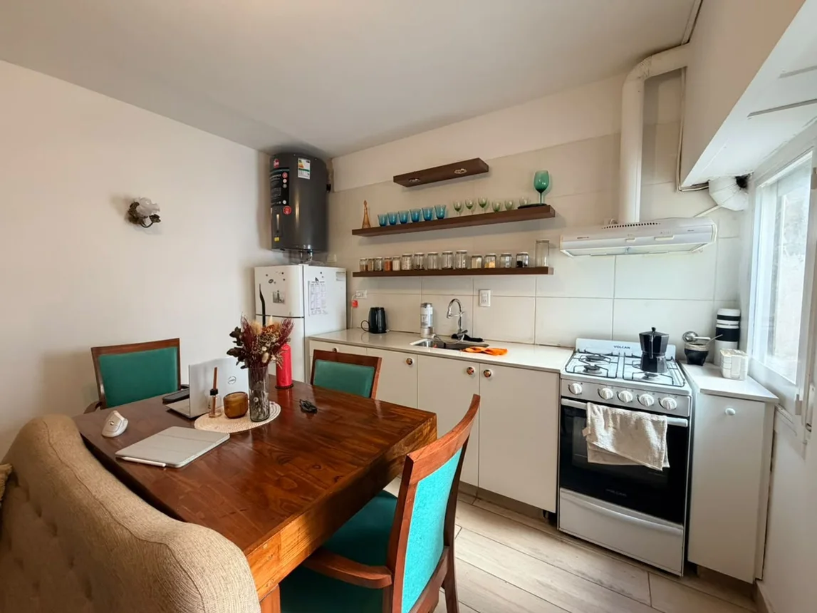 Departamento de 2 ambientes en alquiler en Bahía Blanca, Hipólito Yrigoyen 200, foto 2