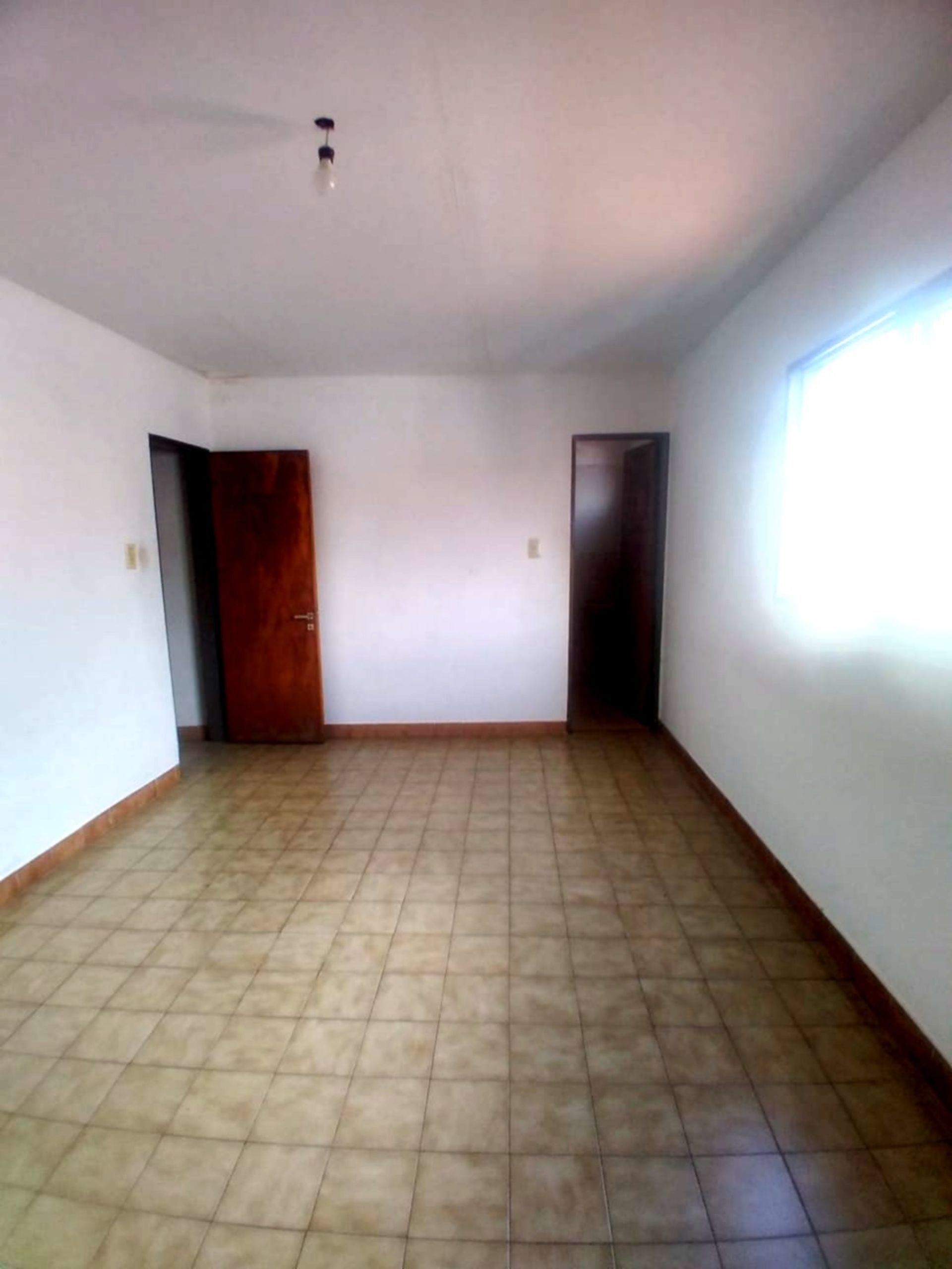 DEPARTAMENTO VENTA CENTRO FRENTE CORREO ARGENTINO - foto 2
