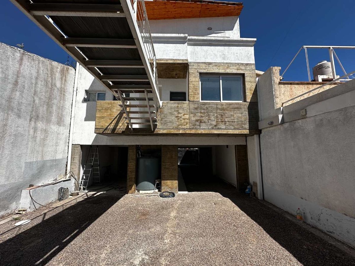 Triplex en Avenida Boulogne Sur Mer 1800