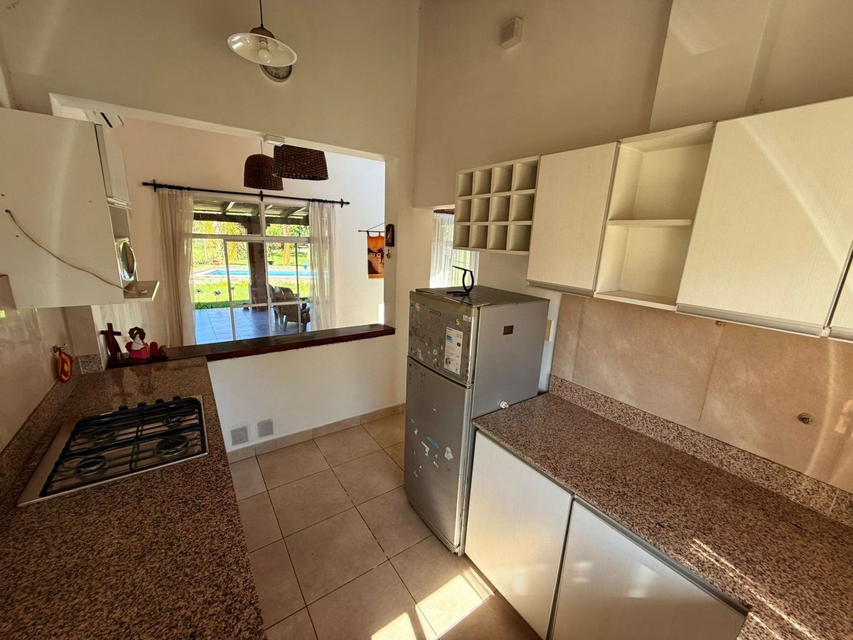 CASA EN VENTA SAN LUIS CON PILETA APTA CREDITO - foto 7