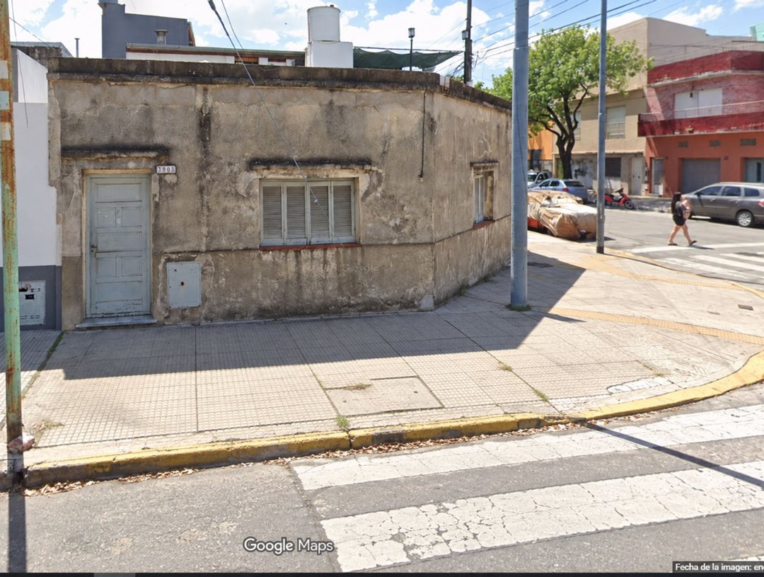 PH entrada independiente c/patio a reciclar s/exp