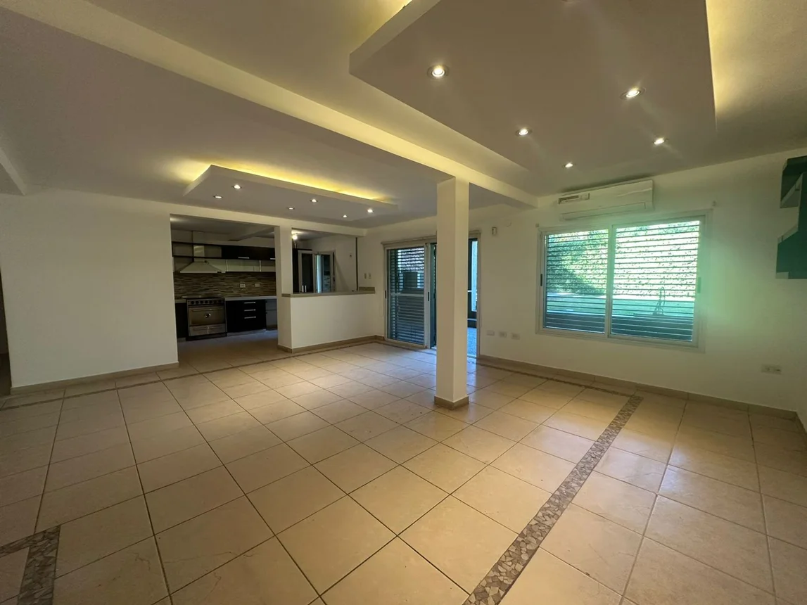 Casa en venta en Manuel B. Gonnet, foto 2