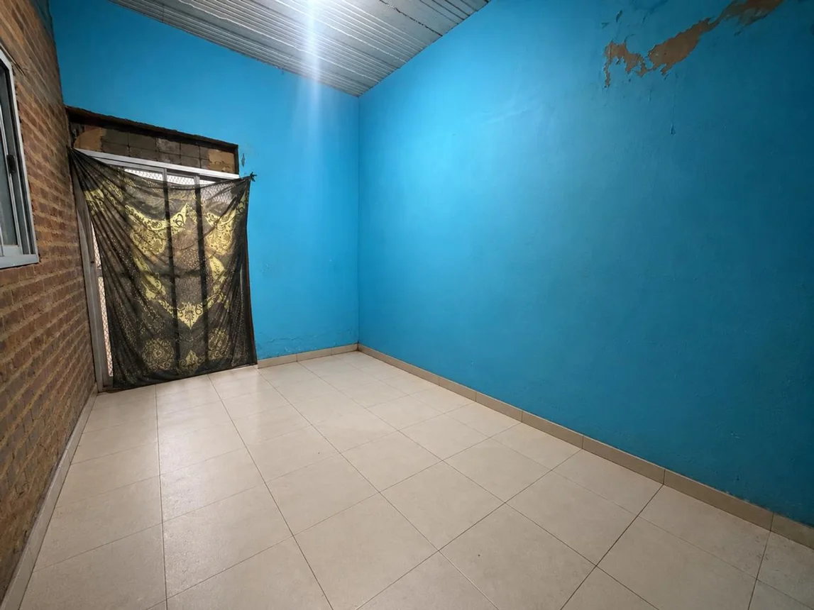 Casa de 4 ambientes en venta en Isidro Casanova, E. de la Fuente 1000, foto 5