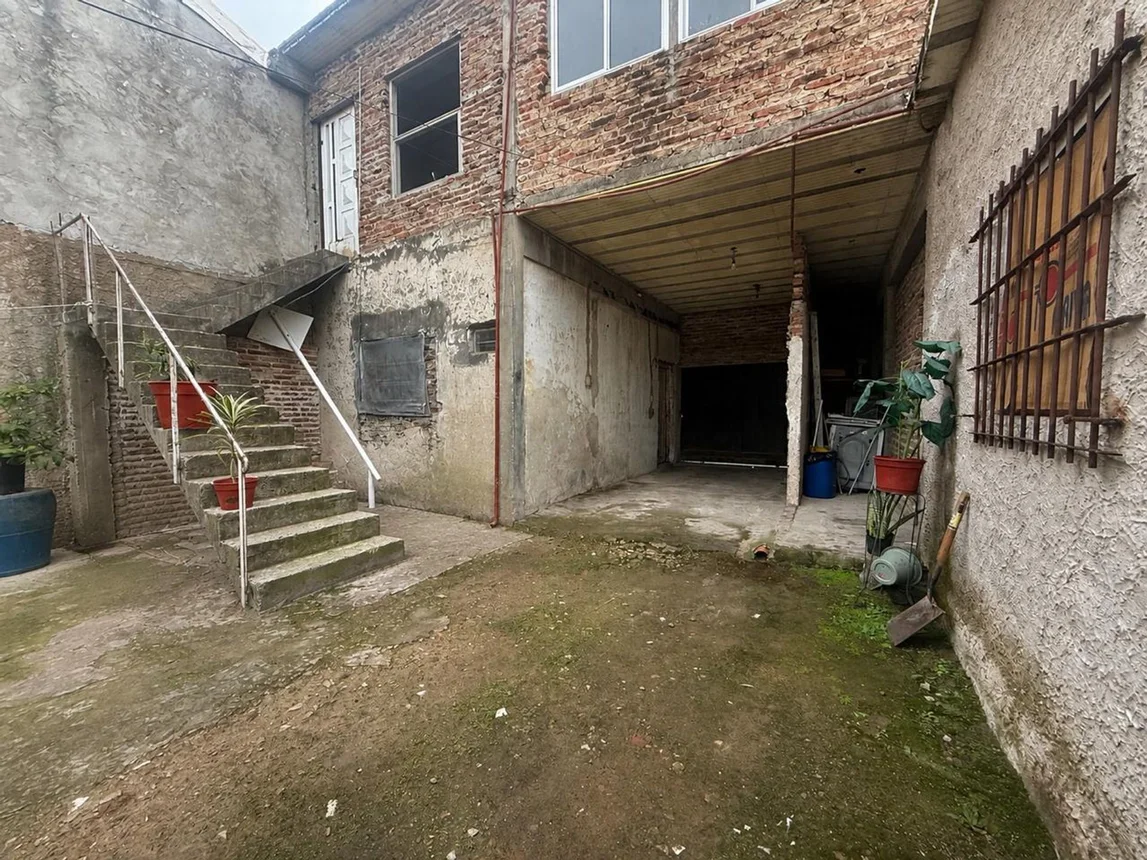 Casa de 4 ambientes en venta en Isidro Casanova, E. de la Fuente 1000, foto 3