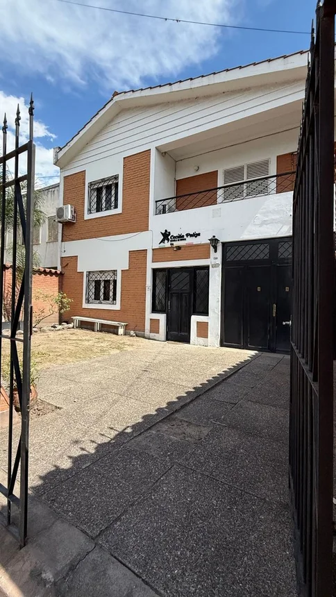 Casa de 8 ambientes en venta en San Miguel de Tucumán, Avenida Mate de Luna 2300, foto 2