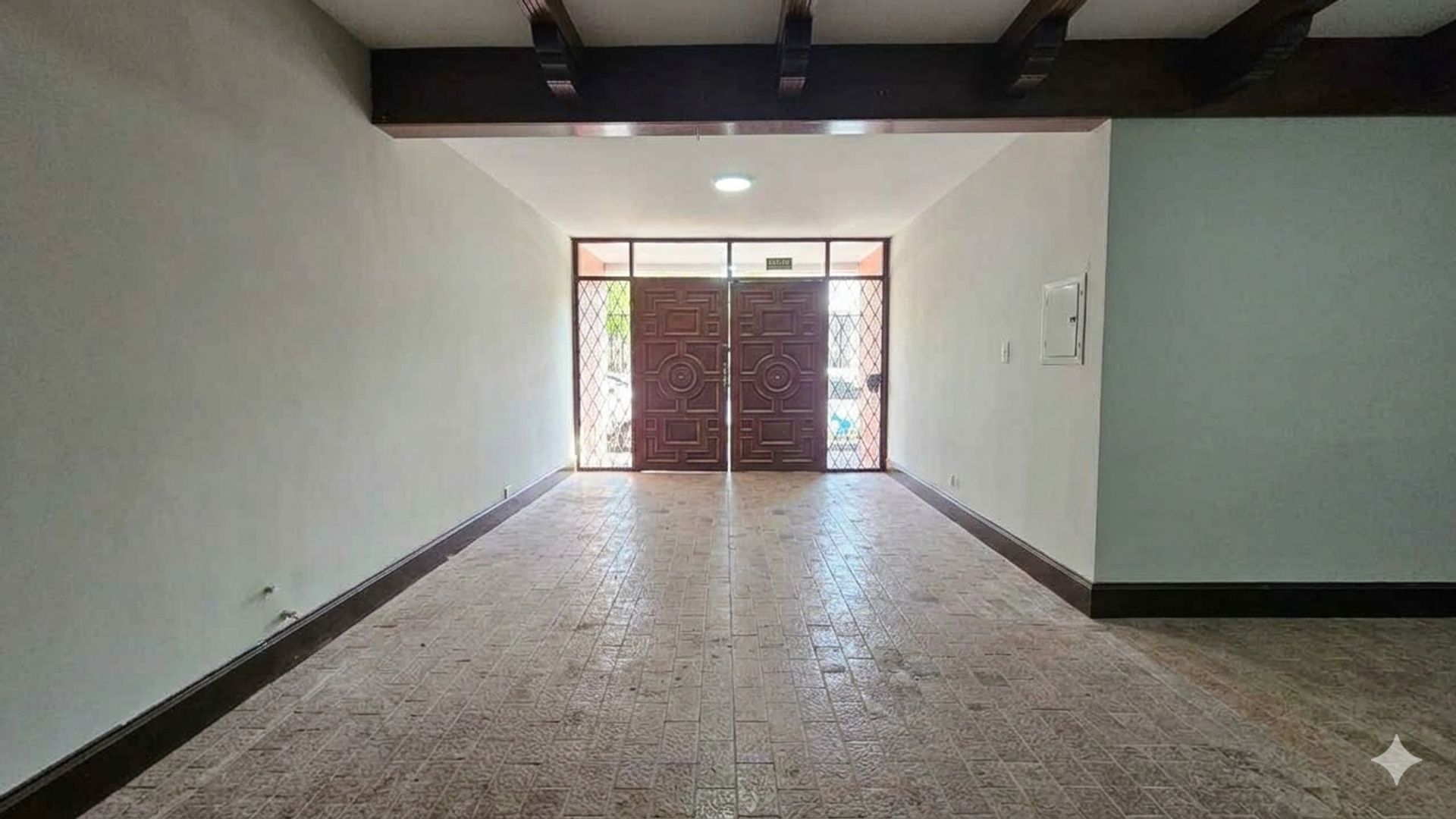 Foto 2 — CASA EN ALQUILER COMERCIAL 440M2