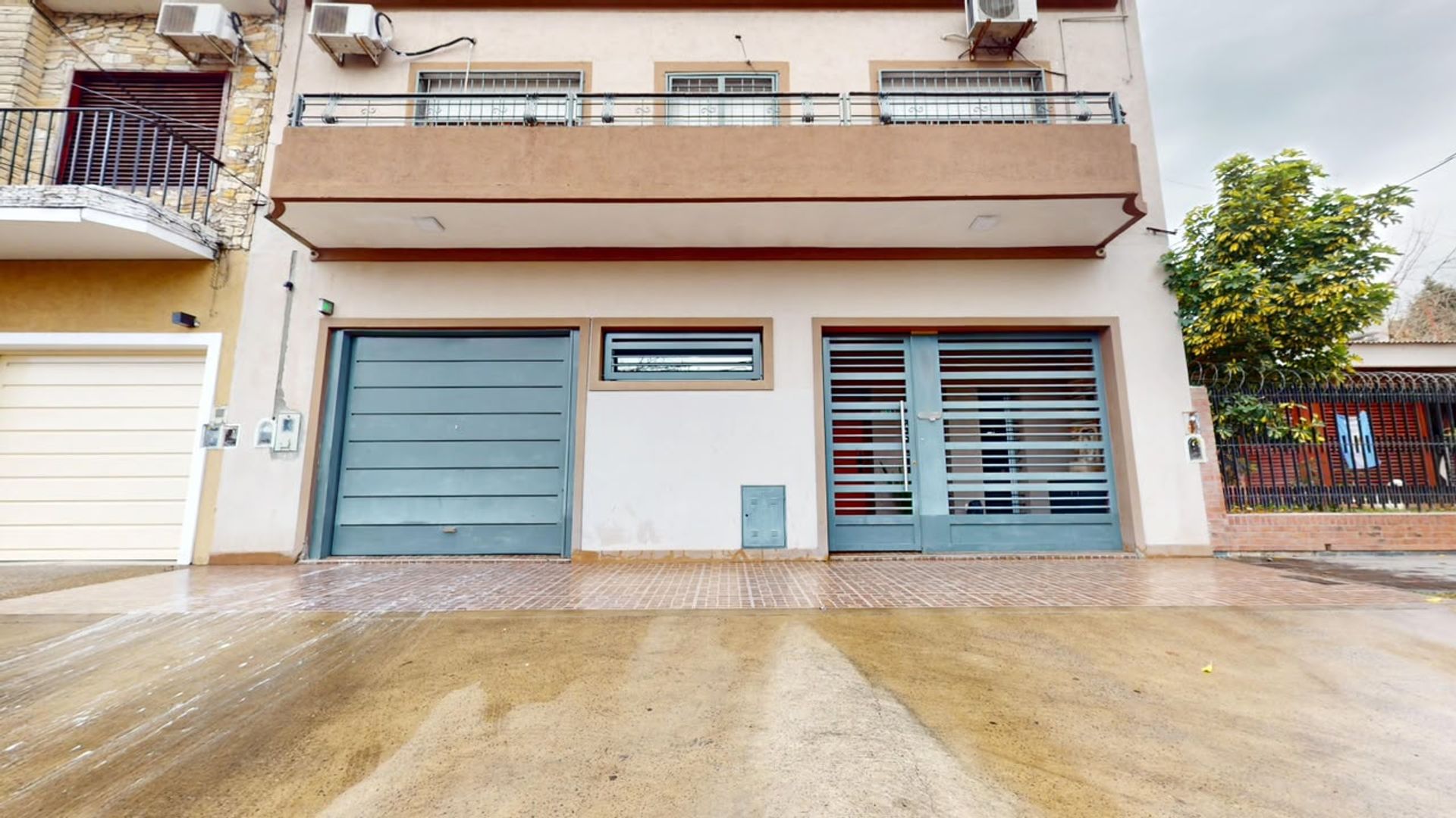 CASA 6 AMBIENTES EN VENTA EN LLAVALLOL
