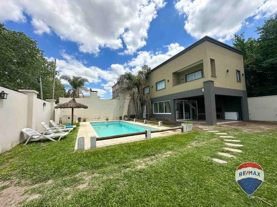 Casa en venta en Ezeiza, Humaita 700