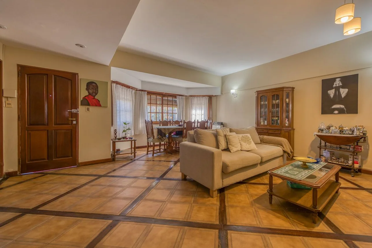 Venta casa 4 amb, hurlingham. c/piscina, cochera, foto 3