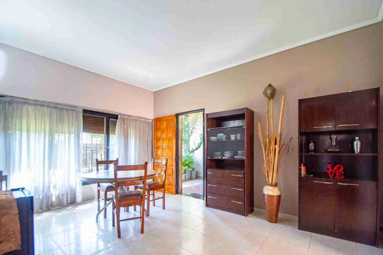 Casa en venta en Castelar, foto 3