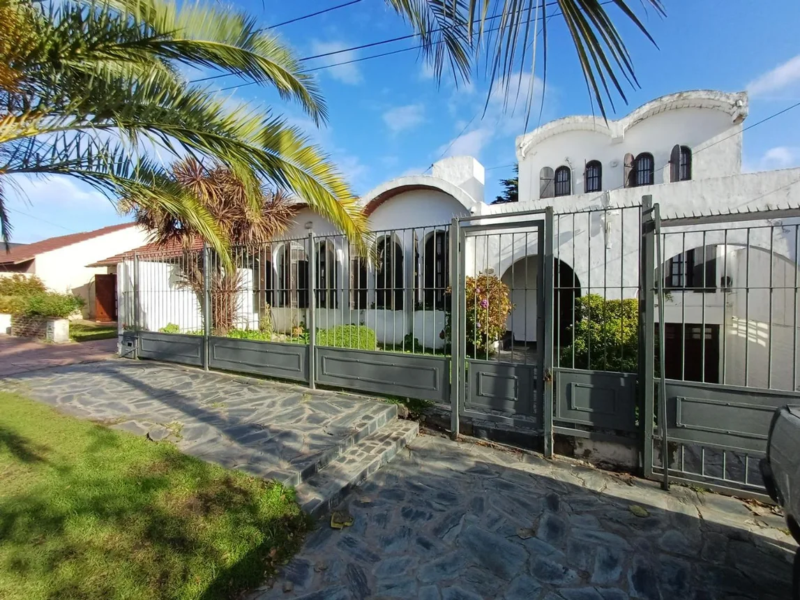 Venta casa 5 amb el progreso dividida 2 casas, foto 1