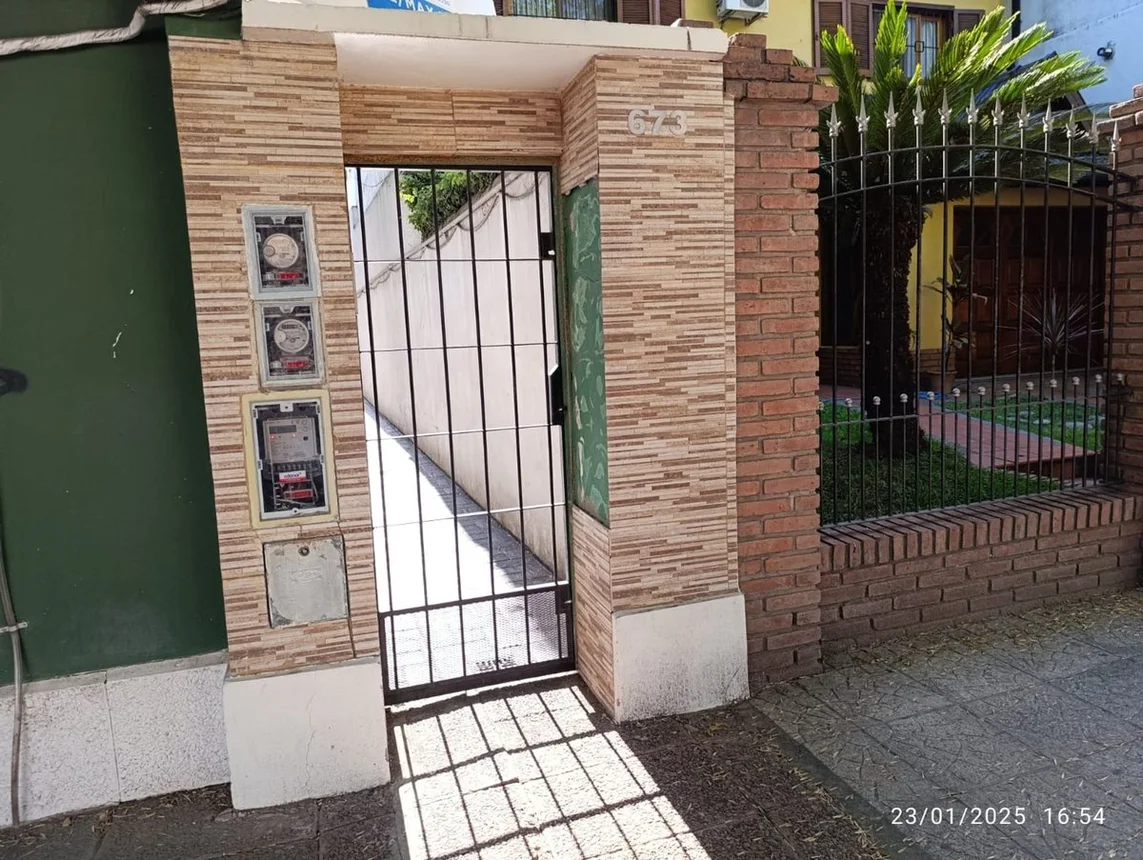 PH en venta en Morón