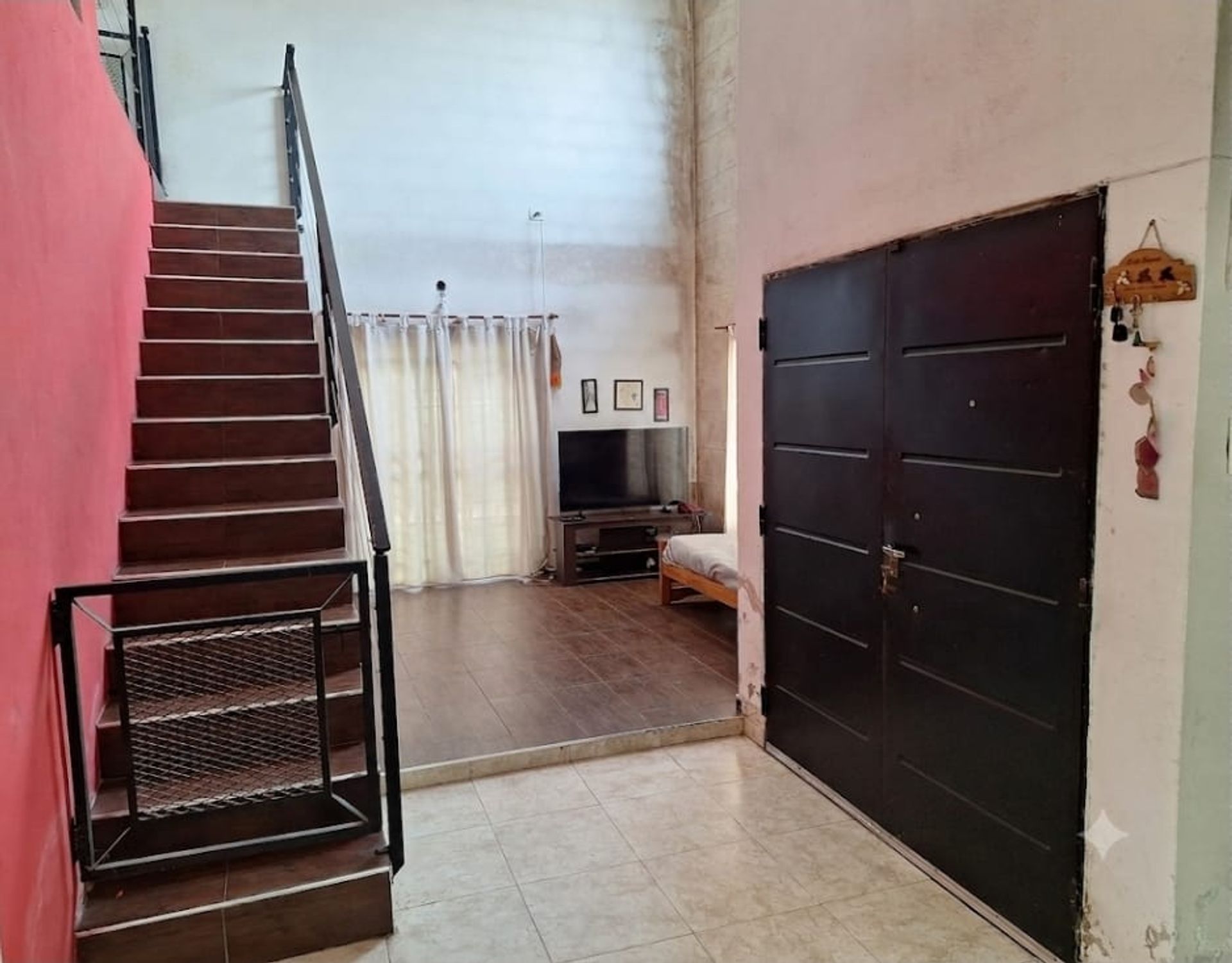 Foto 6 — CASA 5 AMBIENTES EN VENTA EN MONTEGRANDE, PILETA