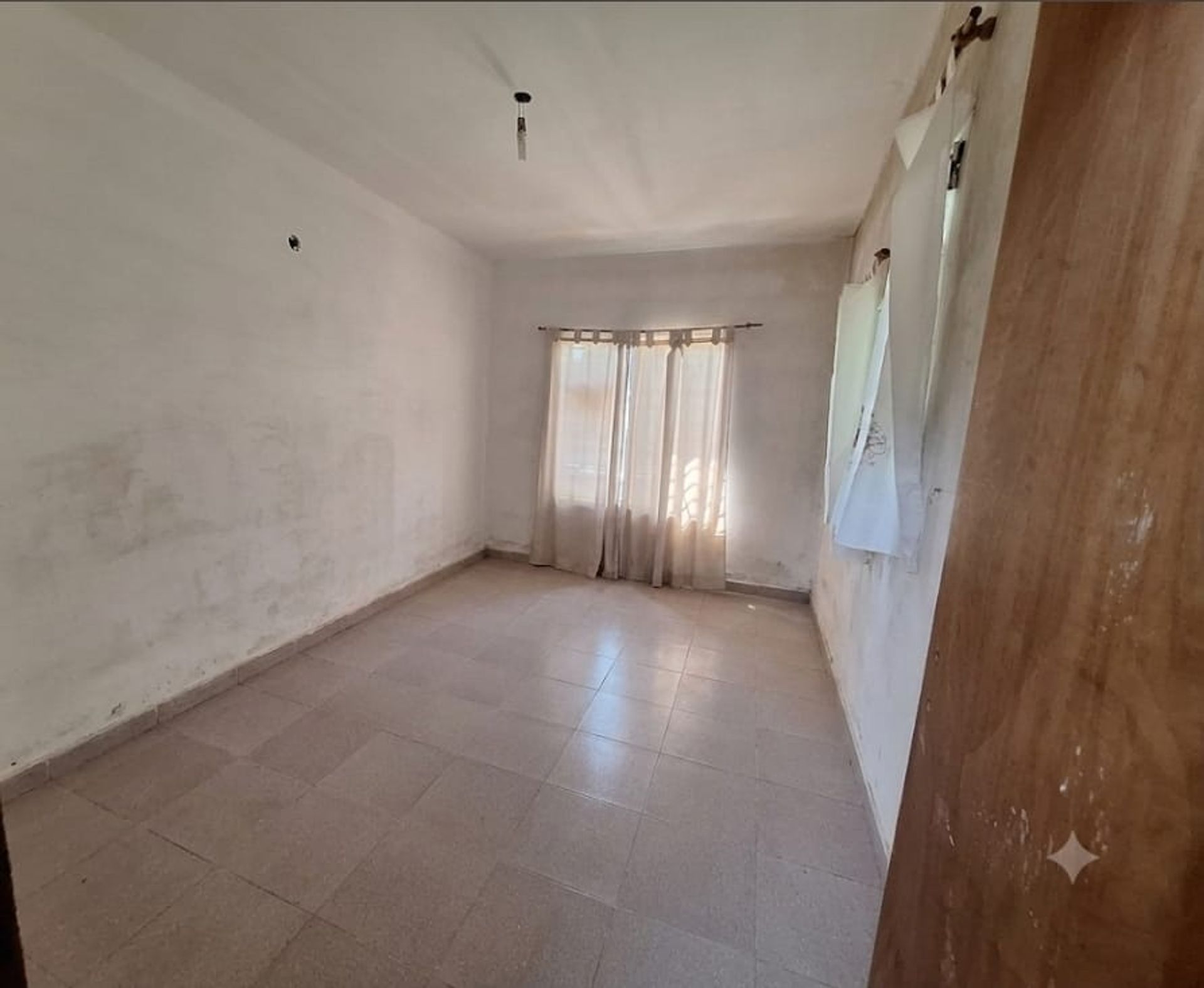 Foto 12 — CASA 5 AMBIENTES EN VENTA EN MONTEGRANDE, PILETA