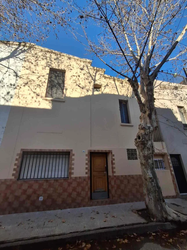 Casa de 4 ambientes en venta en Flores, Manuel Eguía 1100